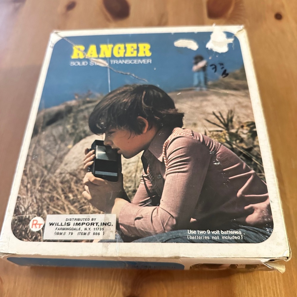 VINTAGE WALKIE-TALKIES, Ranger Solid State Transceivers, Model 886